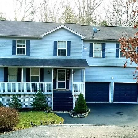 *Amenity-Filled Waterfront Oasis @Saw Creek Estates Near Waterfalls And Hiking* East Stroudsburg Eksteriør bilde