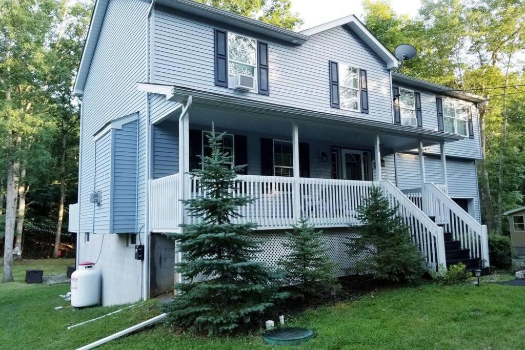*Amenity-Filled Waterfront Oasis @Saw Creek Estates Near Waterfalls And Hiking* East Stroudsburg Eksteriør bilde