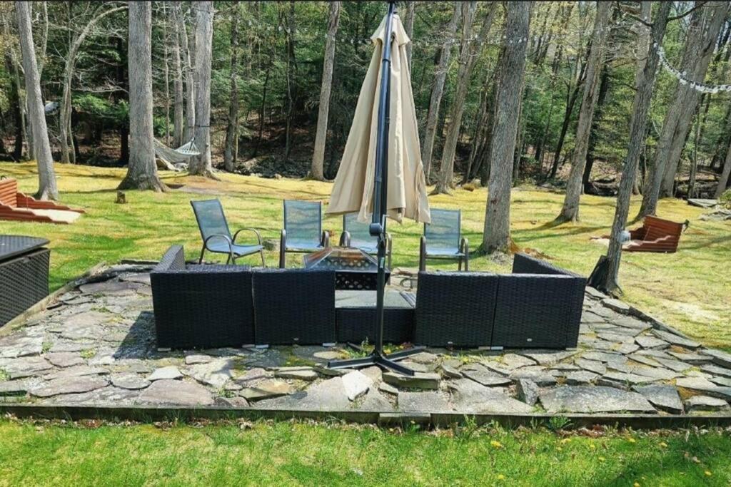 *Amenity-Filled Waterfront Oasis @Saw Creek Estates Near Waterfalls And Hiking* East Stroudsburg Eksteriør bilde
